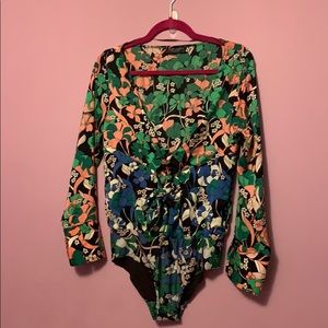 Zara floral bodysuit with 2 front ties in middle